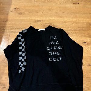 STILLWATER Sweater/long sleeve "we are alive and well"